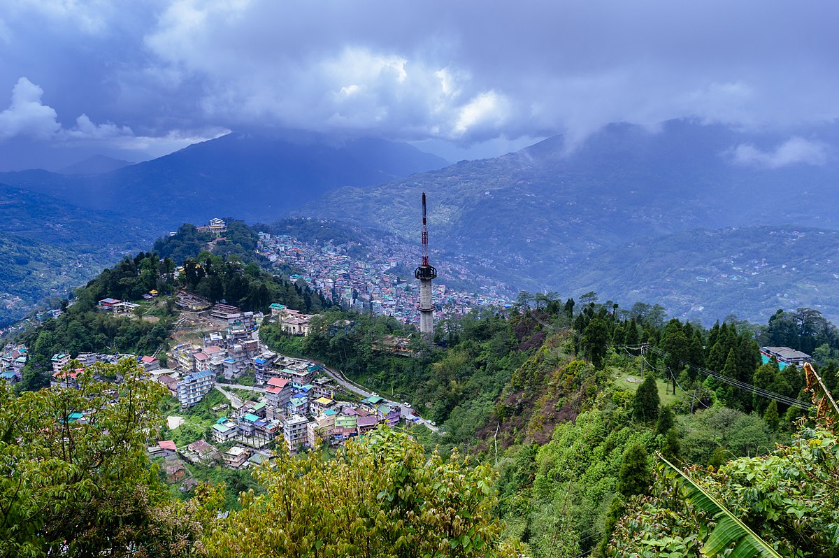 4 Nights 5 Days Tour Package to Gangtok, Darjeeling